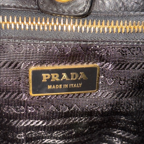 Prada Black Pleated Leather Bow Shoulder Bag - Picture 4 of 9